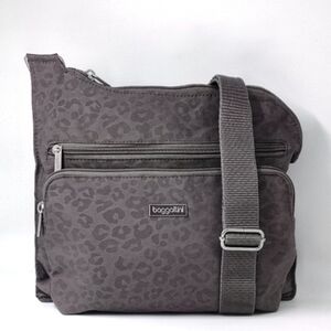 New HP Triple Compartment AntiTheft Nylon Crossbody Bag Baggallini Gray Cheetah